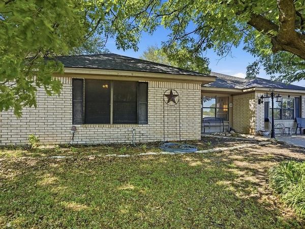 4041 Country Meadows Circle, Granbury, TX 76049