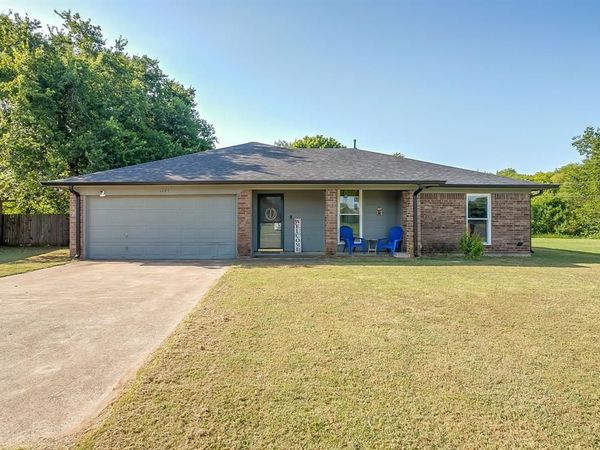 1225 Sandstone Drive, Cleburne, TX 76033