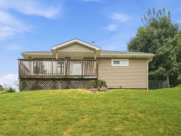 2106 5th Street , East Moline, IL 61244