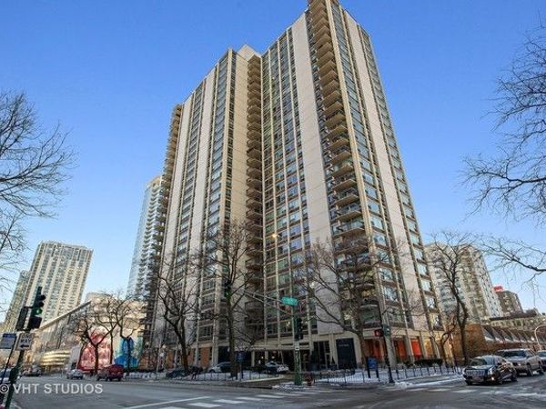 1255 N Sandburg Terrace , Unit 2210, Chicago, IL 60610