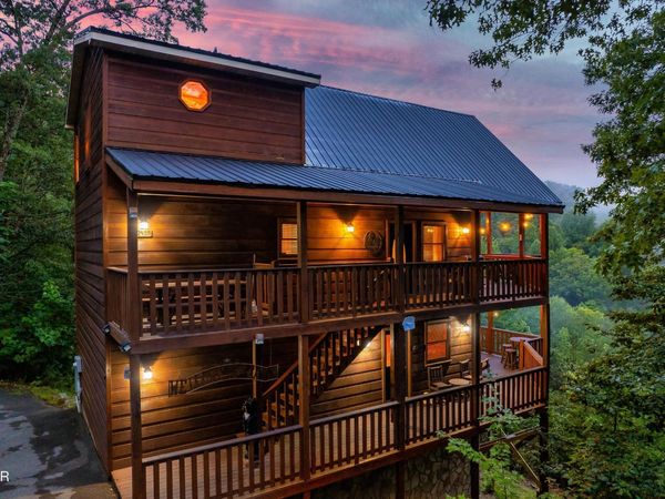 2420 Misty Shadows Drive, Sevierville, TN 37862