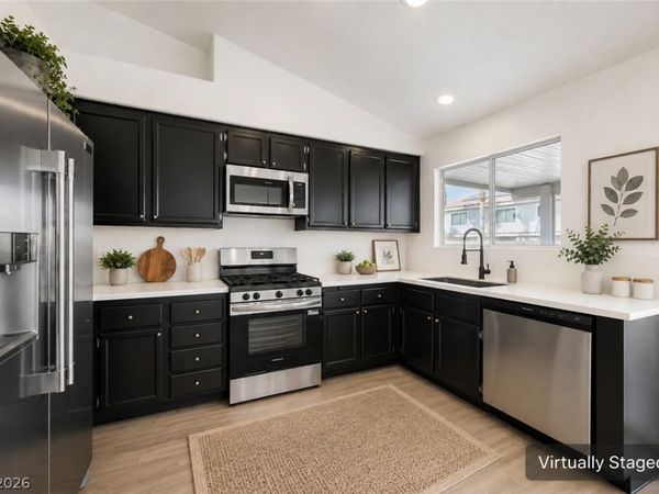 2543 River Oaks Drive, Las Vegas, NV 89156