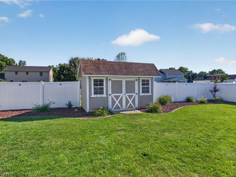 4875 Tree Line Trail, New Middletown, OH 44442 Photo 43