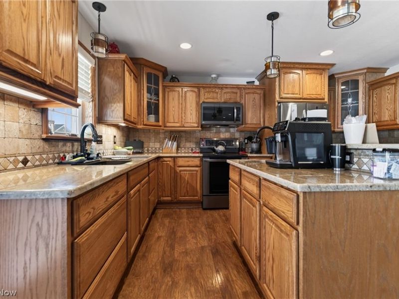 4875 Tree Line Trail, New Middletown, OH 44442 Photo 5