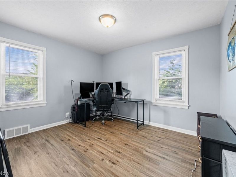16102 Talford Avenue, Cleveland, OH 44128 Photo 12
