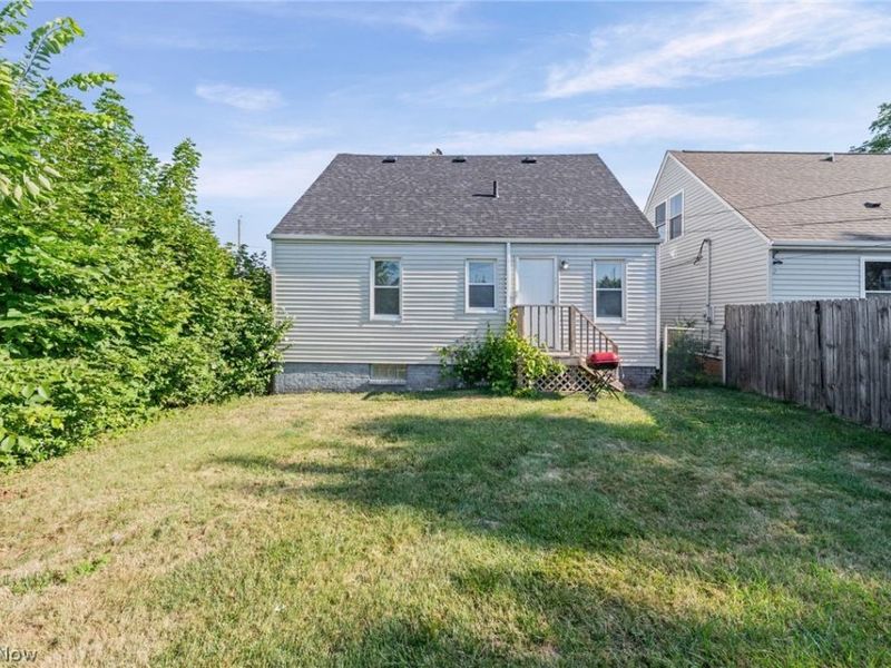 16102 Talford Avenue, Cleveland, OH 44128 Photo 29