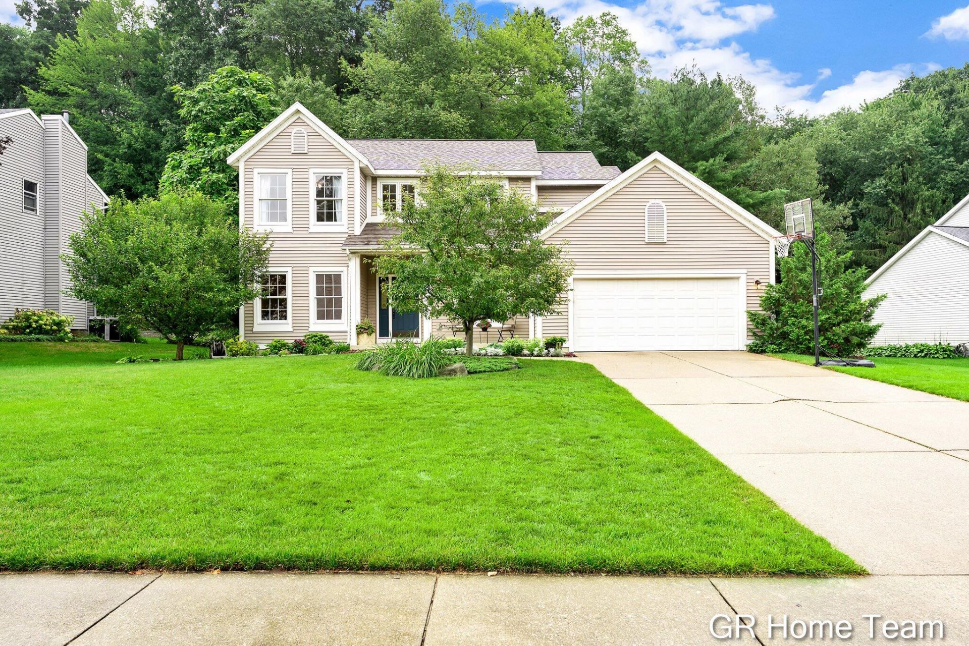 7436 Las Palmas Drive Ne, Rockford, MI 49341 Main Photo