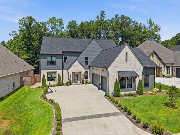 16 Mereville Place, Little Rock, AR 72223