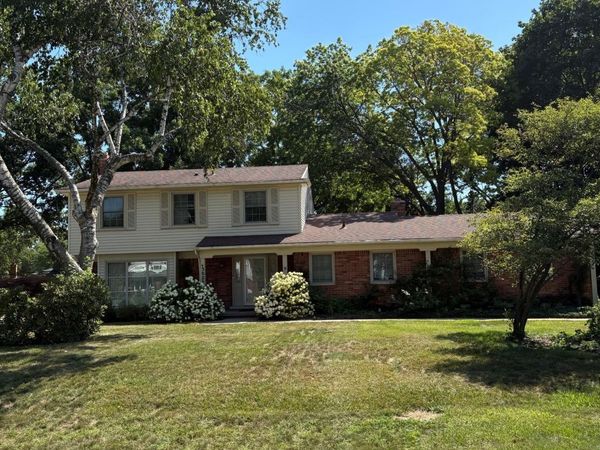 3028 Caswell Drive , Troy, Mi 48084