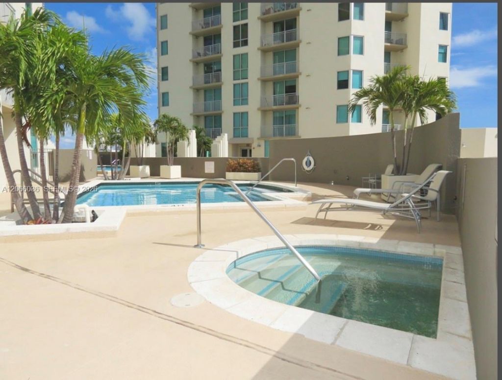 9055 SW 73rd Ct, Unit 406, Miami, FL 33156 Photo