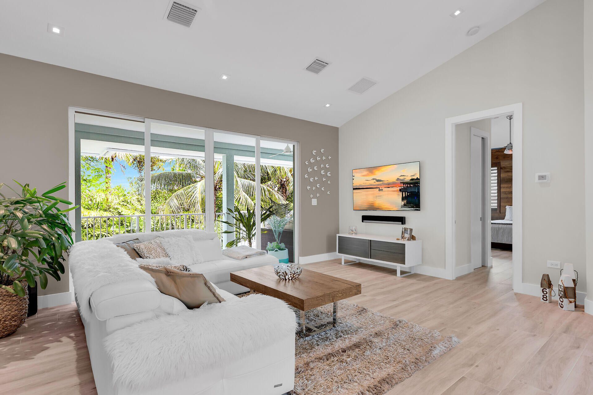 122 S Bahama Drive, Duck Key, FL 33050 Photo