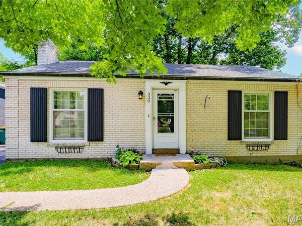 330 Calvert Avenue , Webster Groves, MO 63119