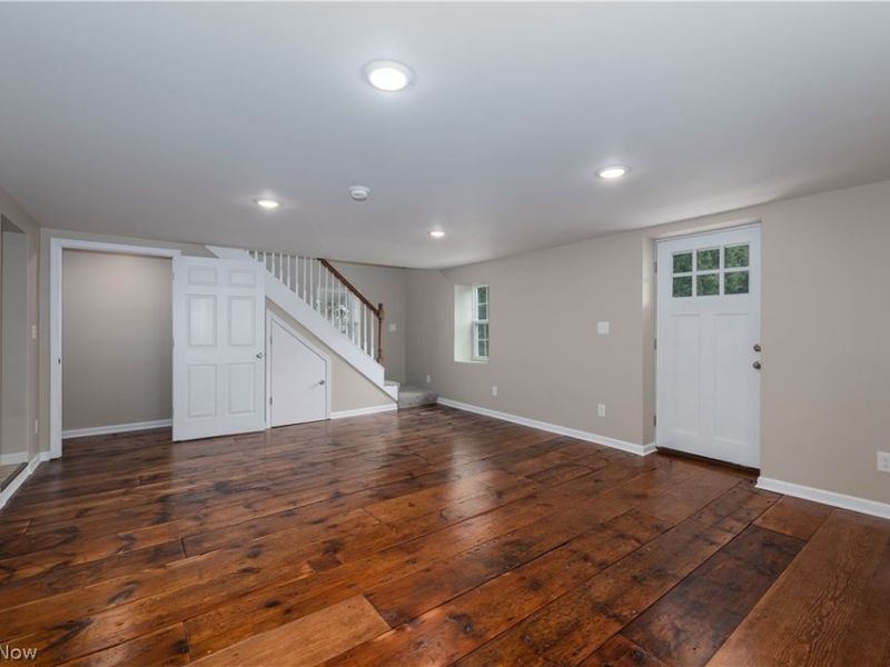 223 High Street SE, Canal Fulton, OH 44614 Photo 9