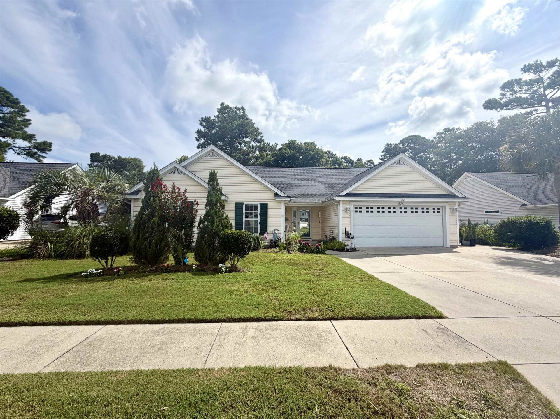 207 Melody Gardens Dr. Photo 30