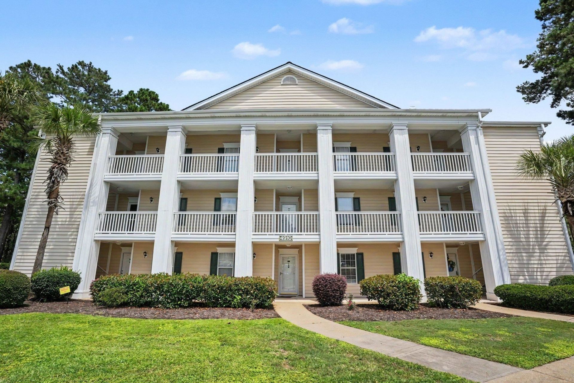 4910 Windsor Green Way, Unit 302, Myrtle Beach, SC 29579 Main Photo