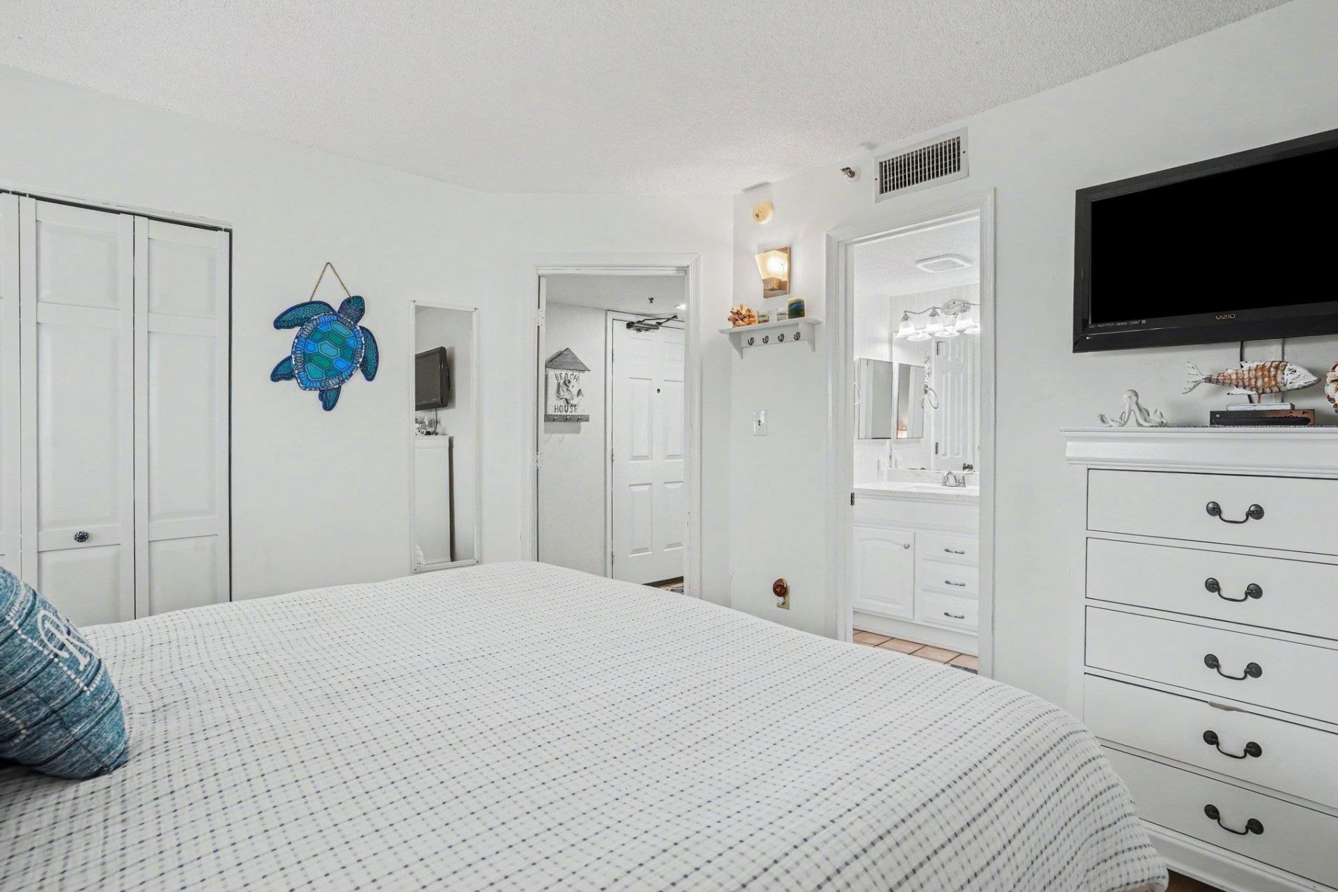 2501 S Ocean Blvd. Photo 18