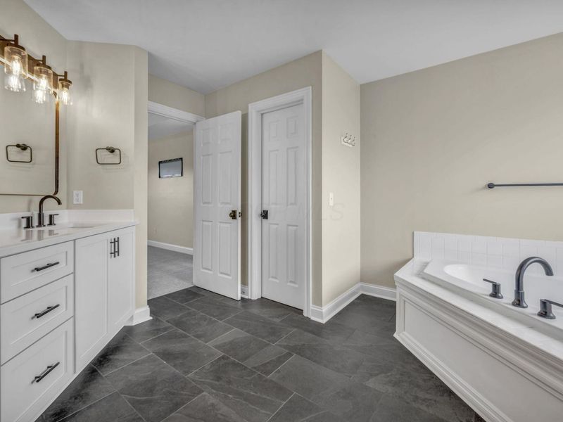 6175 El Camino Drive, Plain City, OH 43064 Photo 35