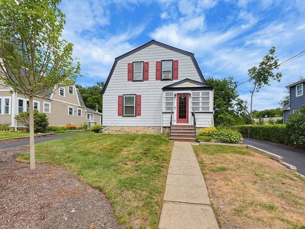 404 Park St, Stoughton, MA 02072