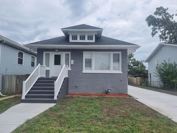 309 S 8th Avenue , Maywood, IL 60153