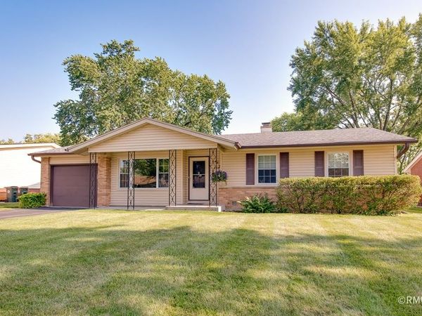 231 Clearmont Drive , Elk Grove Village, IL 60007