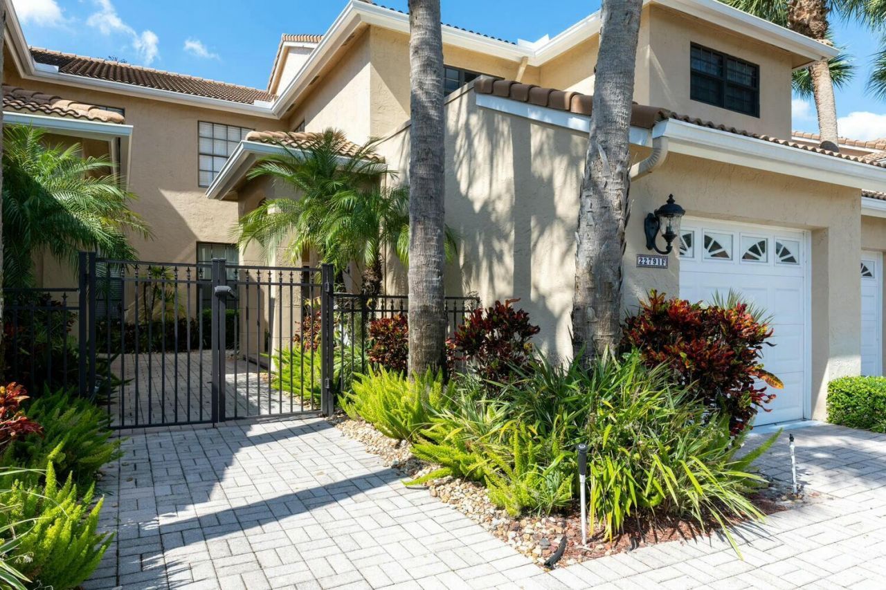 22791 Trelawny Terrace, Unit F, Boca Raton, FL 33433 Photo