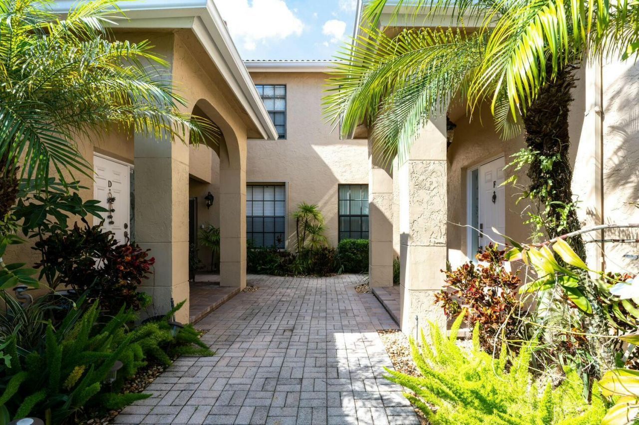 22791 Trelawny Terrace, Unit F, Boca Raton, FL 33433 Photo