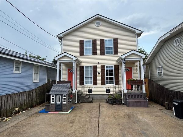7720 HICKORY Street, New Orleans, LA 70118