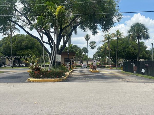 3121 NW 47th Ter , Unit 212, Lauderdale Lakes, FL 33319