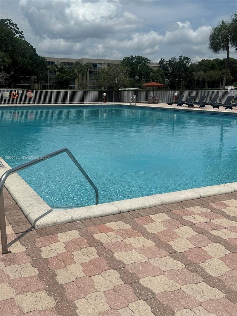 3121 NW 47th Ter , Unit 212, Lauderdale Lakes, FL 33319 Photo