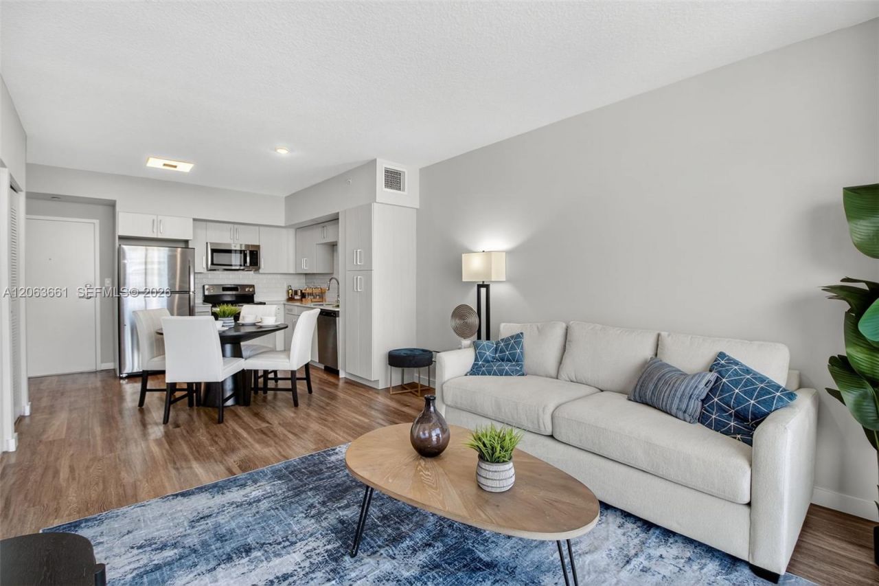 1110 NW 1st St , Unit 607, Miami, FL 33128 Photo