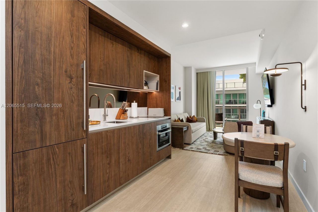 1611 SW 2nd Avenue, Unit 708, Miami, FL 33129 Photo