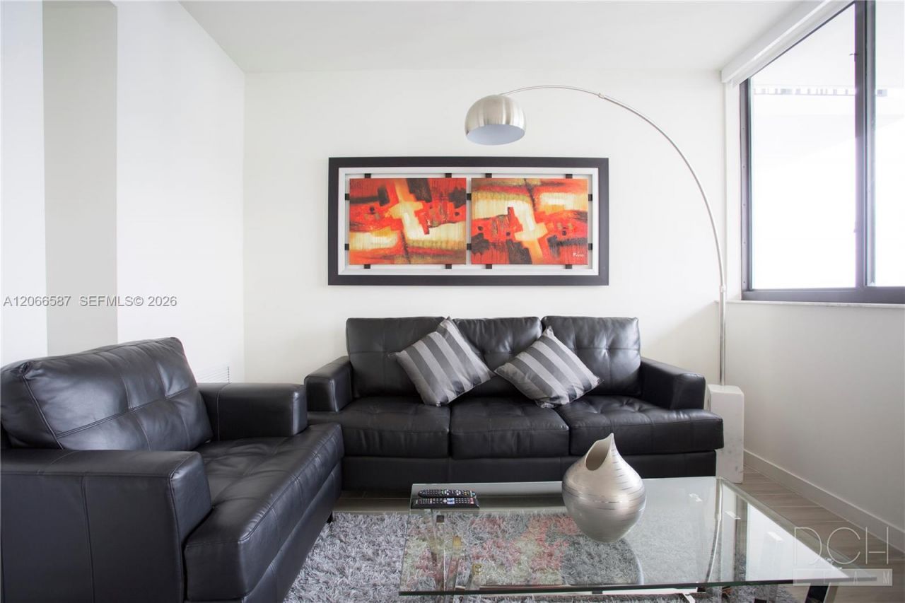 999 SW 1st Ave, Unit 2915, Miami, FL 33130 Photo