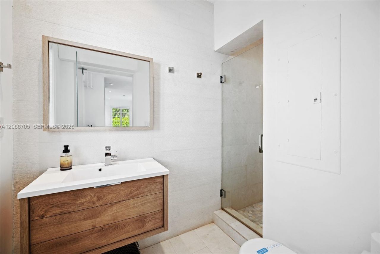 36 Phoenetia Ave , Coral Gables, FL 33134 Photo