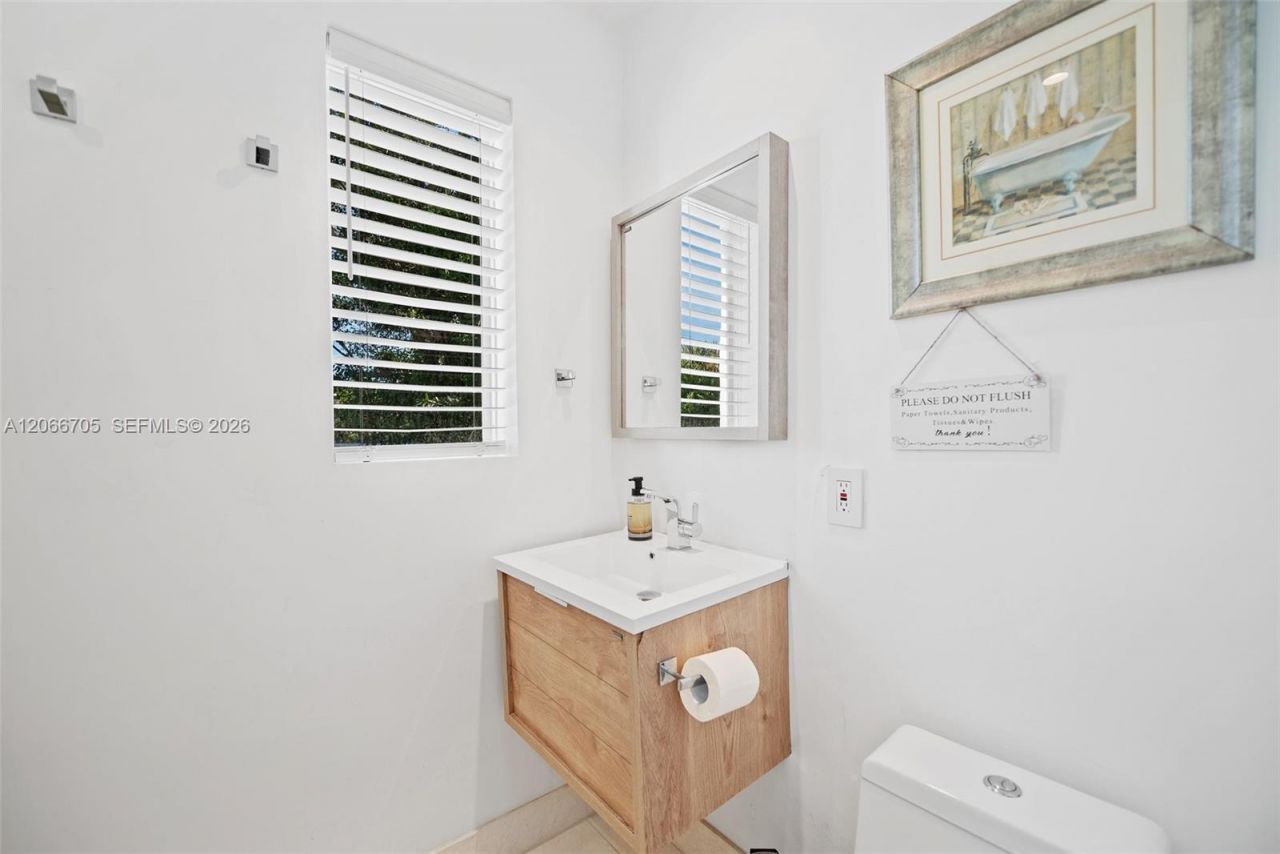 36 Phoenetia Ave , Coral Gables, FL 33134 Photo