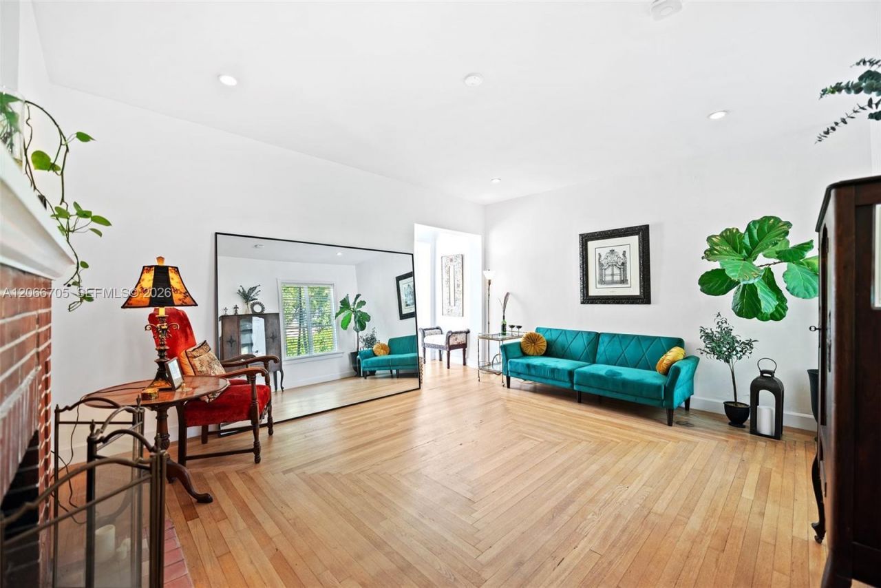 36 Phoenetia Ave , Coral Gables, FL 33134 Photo