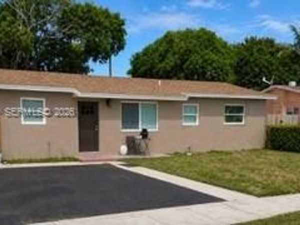 5271 NE 8th Ter , Deerfield Beach, FL 33064