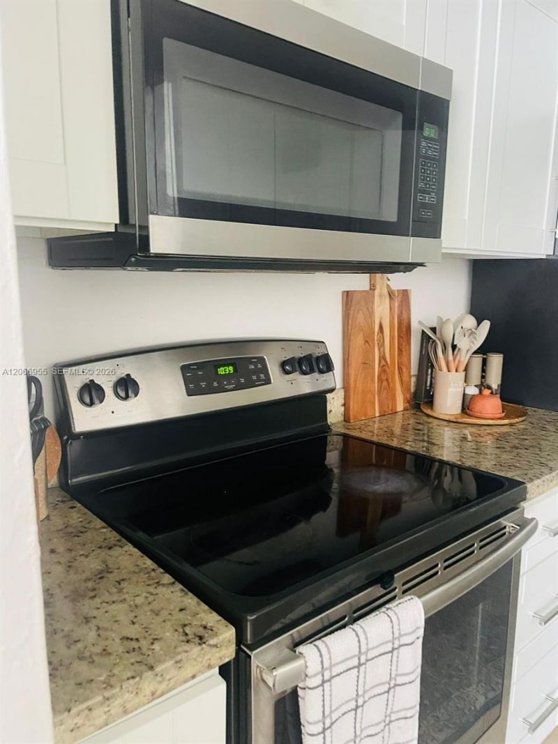 10393 N Kendall Dr , Unit U6, Miami, FL 33176 Photo
