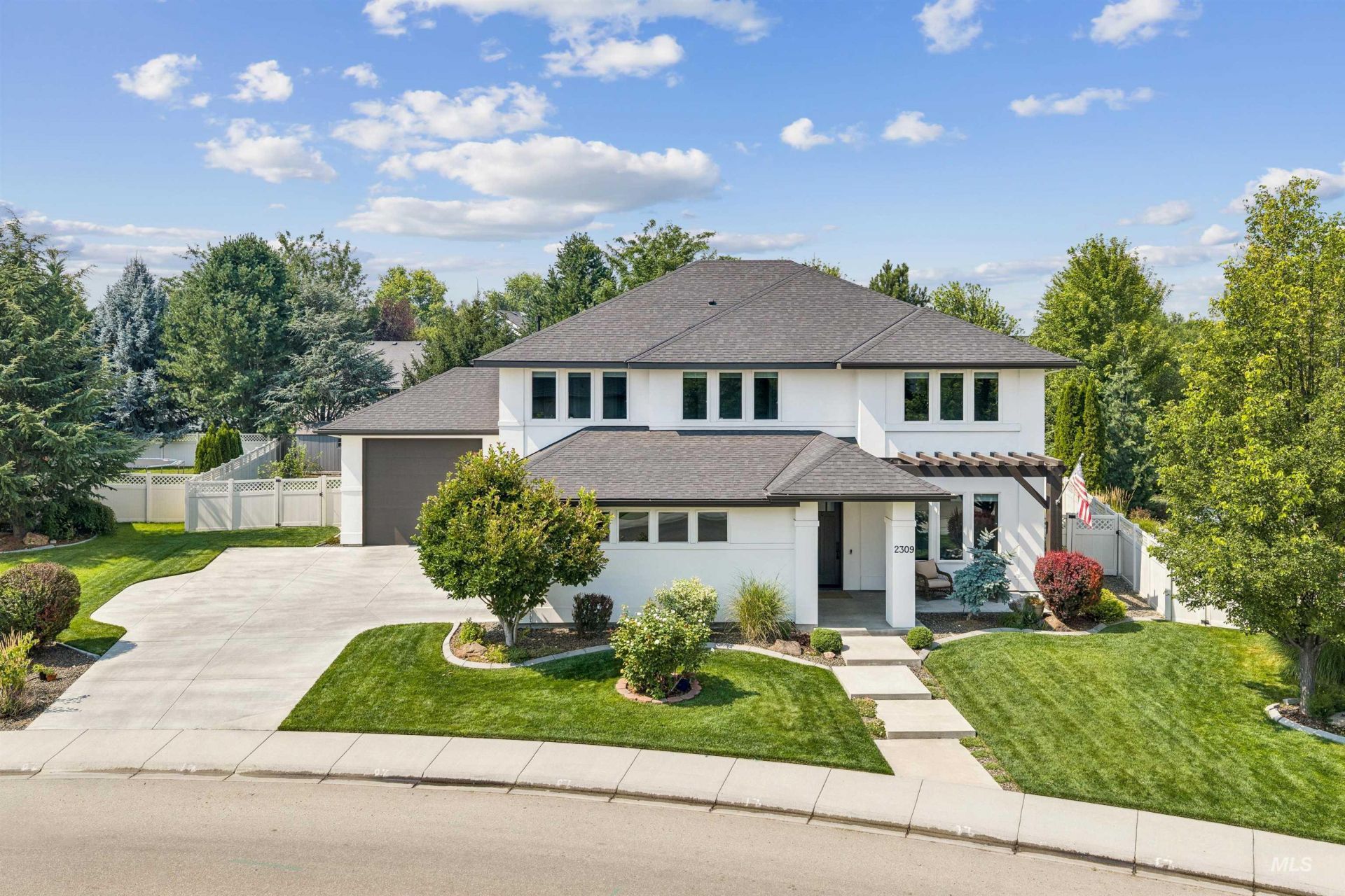 2309 W San Remo Dr, Meridian, ID 83646 Main Photo