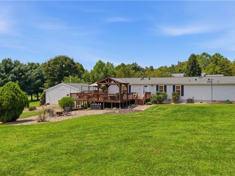 280 Cramer Drive, Marietta, OH 45750 Photo 3