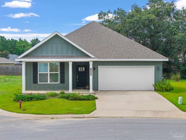 7068 Whitetail Run Dr, Pensacola, FL 32526