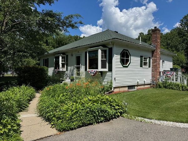 79 Adams St, Medfield, MA 02052