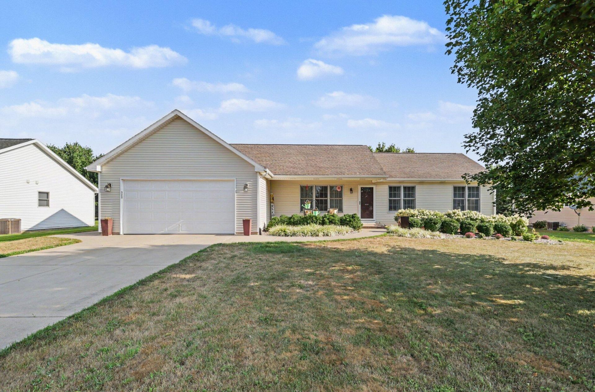 8363 Silverado Lane, Richland, MI 49083 Main Photo