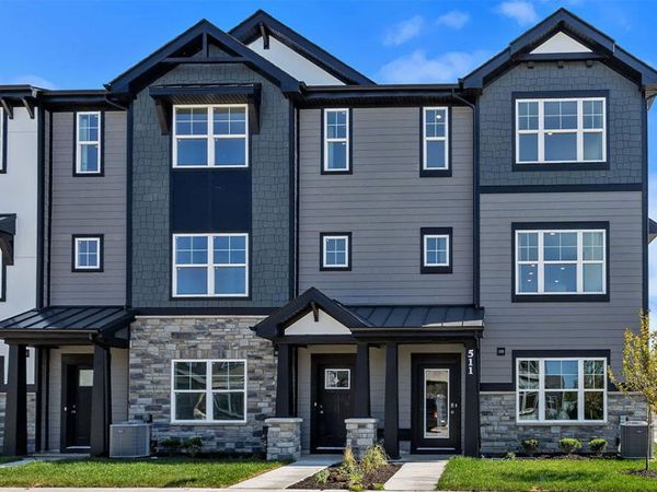 513 E 120th Place , Crown Point, IN 46307