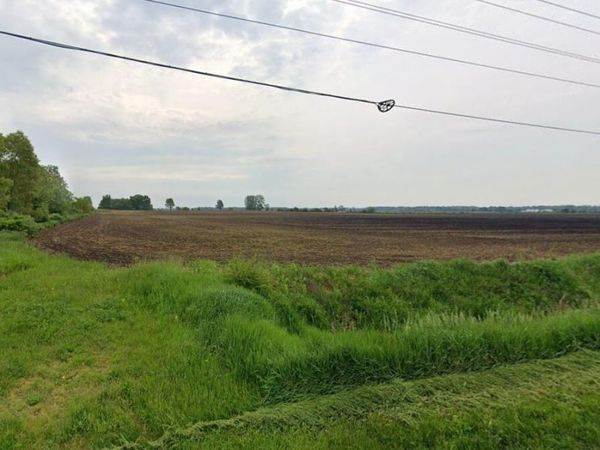 400 W 400 W , Hebron, IN 46341