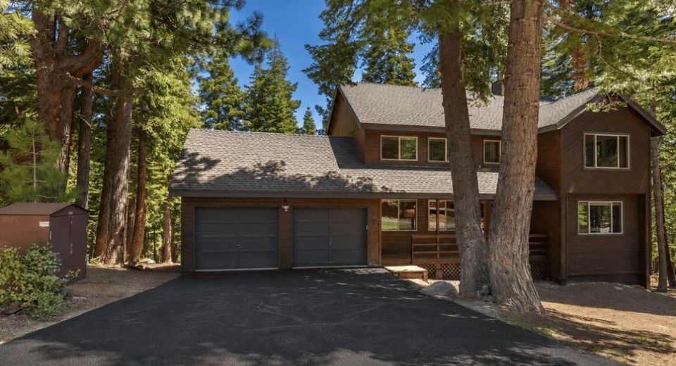 13666 Pathway Avenue , Truckee, CA 96161 Photo