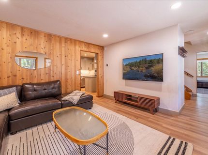 13666 Pathway Avenue , Truckee, CA 96161 Photo