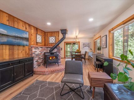13666 Pathway Avenue , Truckee, CA 96161 Photo