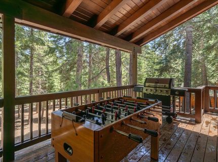 13666 Pathway Avenue , Truckee, CA 96161 Photo
