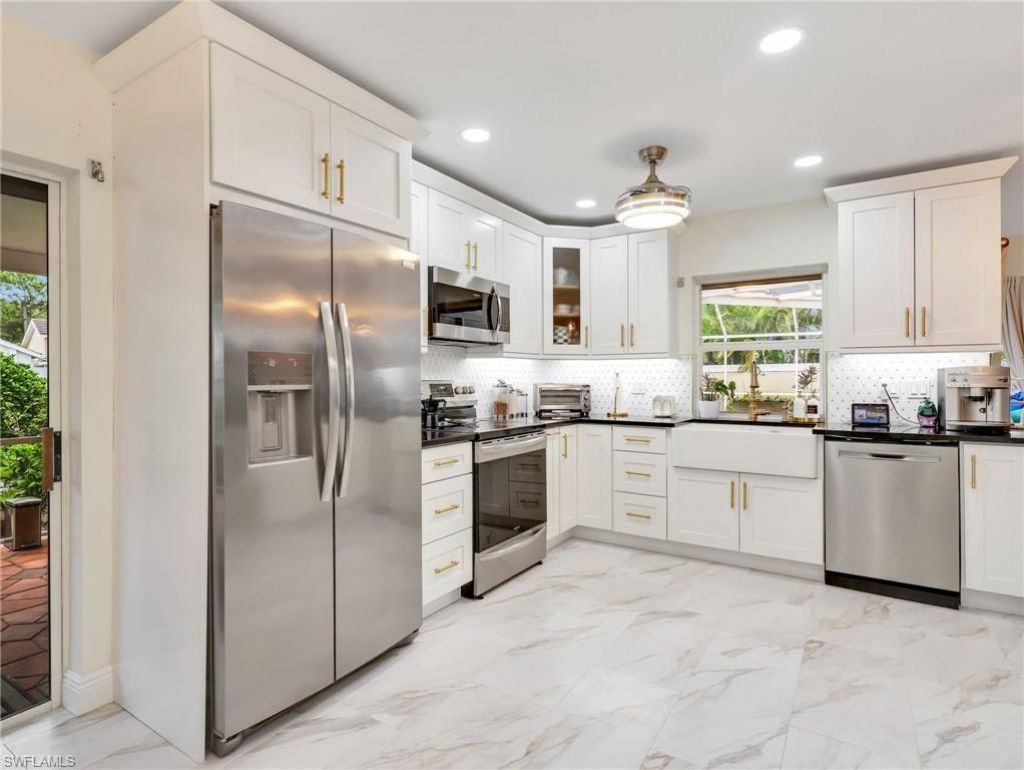 1256 Naples Lake Dr , Naples, FL 34104 Photo