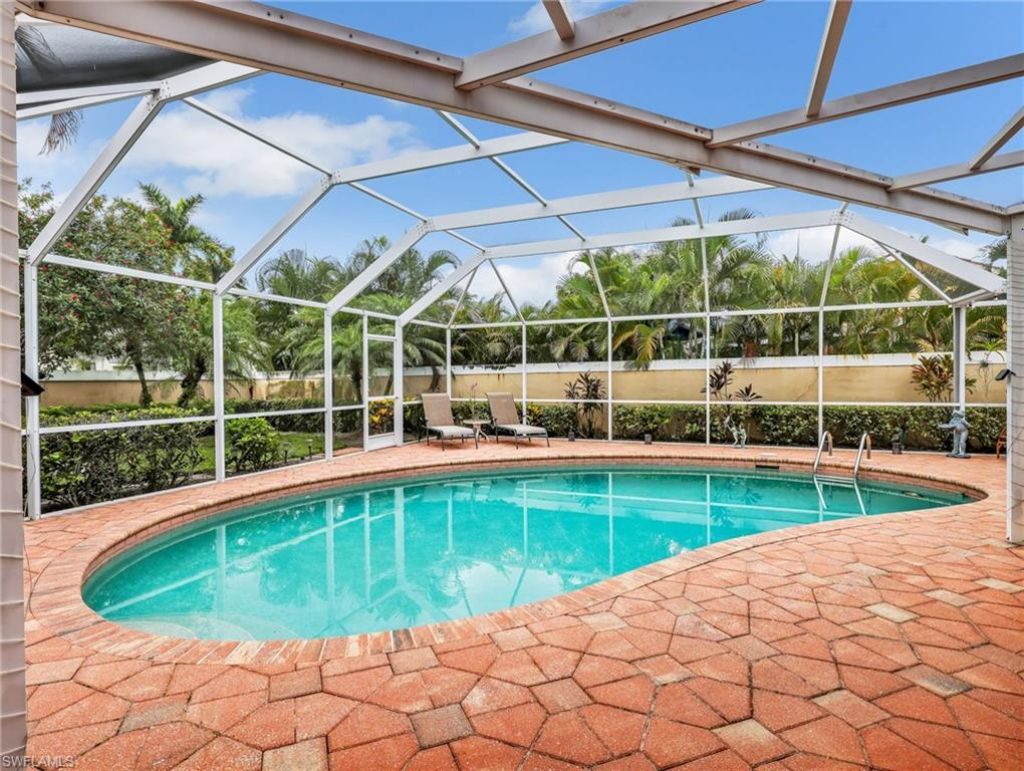 1256 Naples Lake Dr , Naples, FL 34104 Photo